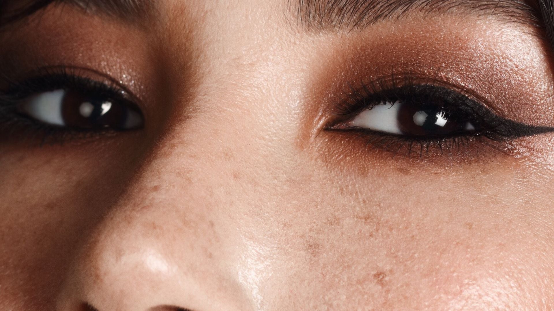 GET SIREN EYES