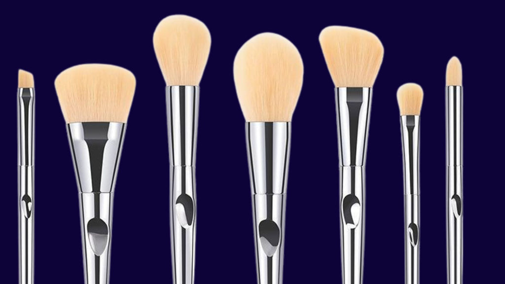 How To Take Proper Care of Your Make-Up Brushes